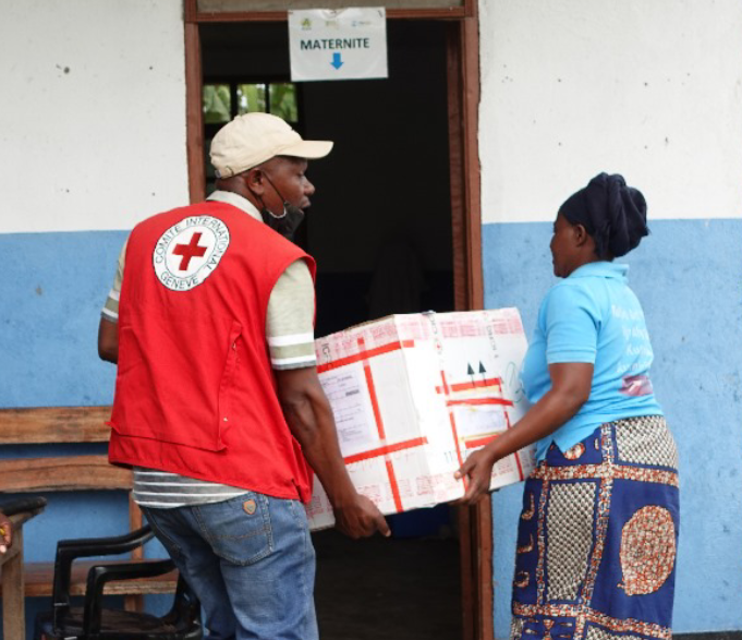 Nord-Kivu : le CICR apporte des soins gratuits et de l’assistance aux familles déplacées de Kasindi