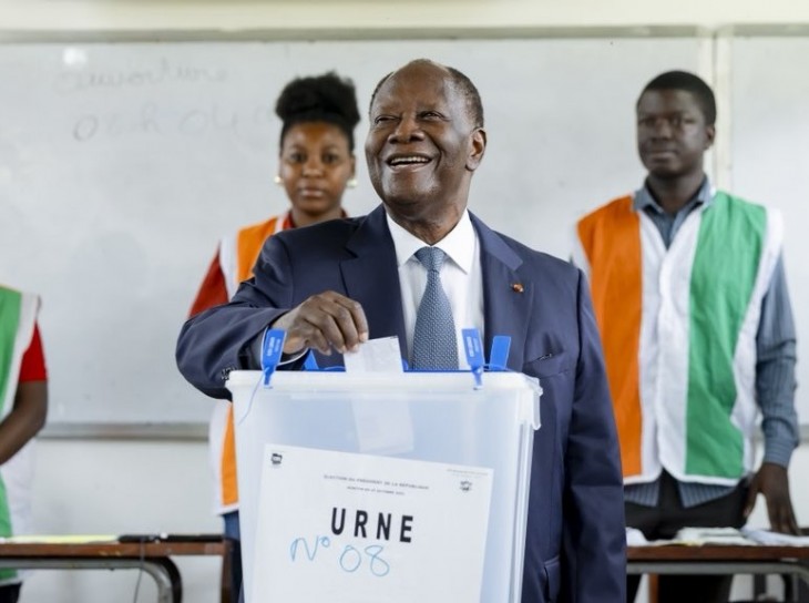 Côte d’Ivoire: Alassane Ouattara réélu à la tête du pays avec une large victoire dès le premier tour