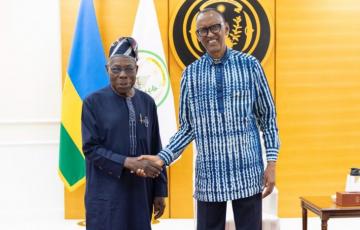 Rwanda : Après des rumeurs sur un état de santé critique, Kagame s’affiche aux côtés de Obasanjo