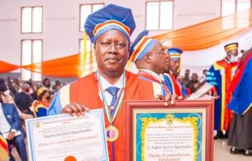 Nord-Kivu : Le député Eugène Serufuli décoré Docteur honoris causa en leadership et développement