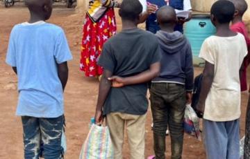 Beni : Grâce à la MONUSCO, 5 enfants anciennement associés aux groupes armés remis à une ONG locale