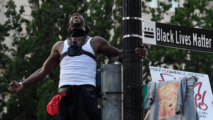 USA : Des milliers de personnes ont manifesté pour dénoncer le racisme et les violences policières