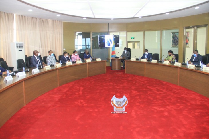 RDC : Le gouvernement examine la reprise du trafic aérien et autres activités de masse