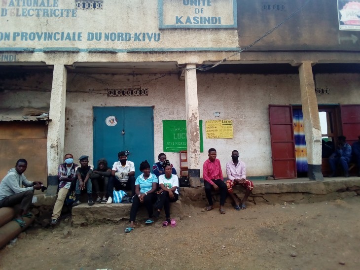 Beni: Deuxième jour de sit-in de la Lucha KASINDI devant le bureau de la SNEL