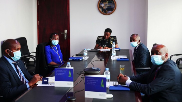 Le Rwanda conclut un accord commercial avec une banque publique française