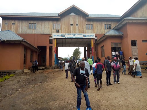 Beni : Des journalistes menacés par les manifestants de la véranda Mutsanga à Kasindi