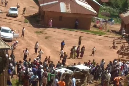 Beni : Des jeunes et militaires ont inhumé 16 corps en putréfaction à Kainama