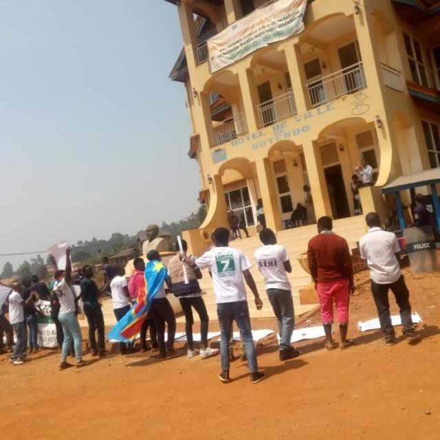 Nord-Kivu: 2 militants de la LUCHA arrêtés en pleine régulation de la circulation routière à Butembo
