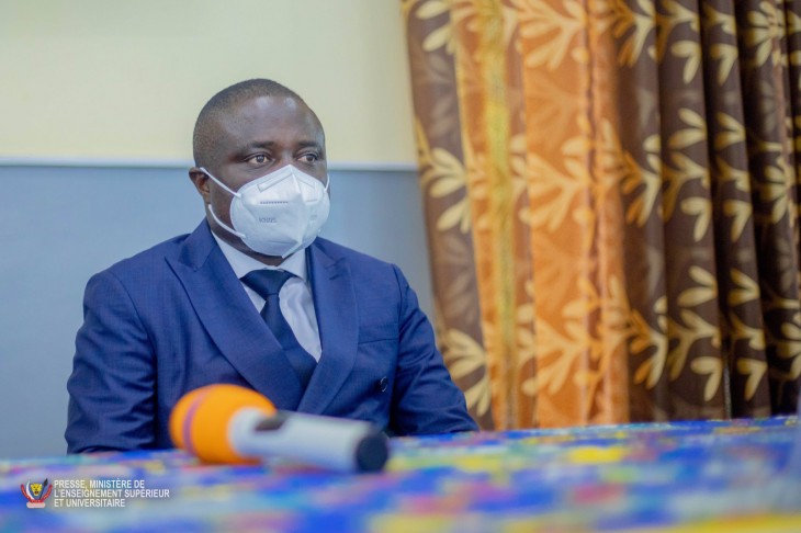 RDC : Le ministre de l’ESU a présenté l’instruction académique 2021-2022 fixant notamment les frais