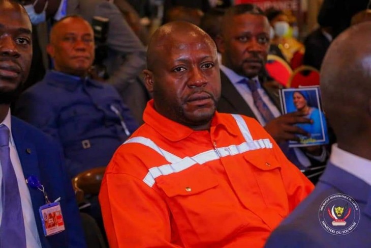 Grève des enseignants : Le député Ados Ndombasi adresse une question orale avec débat à Tony mwaba