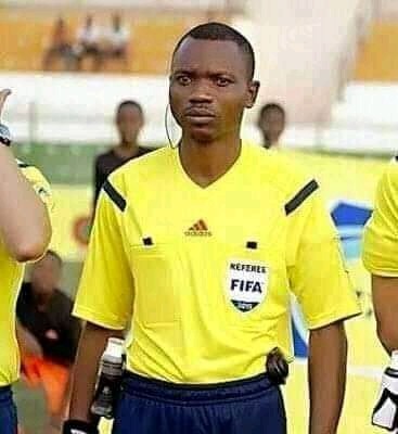 Football: Un arbitre congolais choisi pour officier la super coupe de la CAF