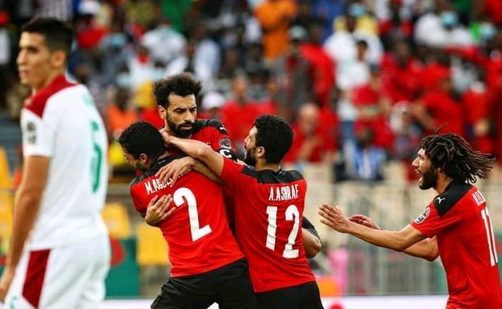 CAN 2022: Grâce à un Mohamed Salah des grands soirs, l'Égypte dompte le Maroc et s'invite en demies