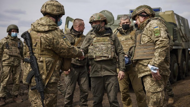 Tensions entre l’Ukraine et la Russie : L’escalade militaire se précise