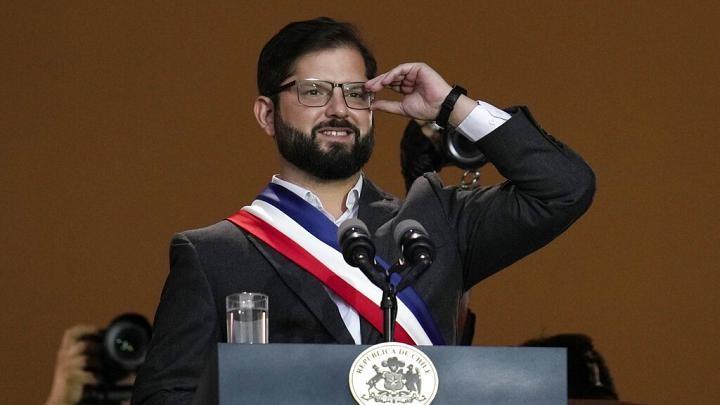 Au Chili, le nouveau président Gabriel Boric a pris officiellement ses fonctions