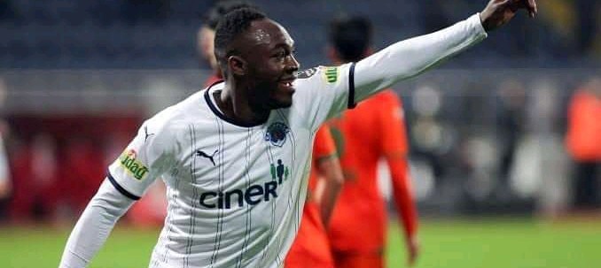 Turquie D1 : Étincelant, Jackson Muleka sur les tablettes du Besiktas Istanboul