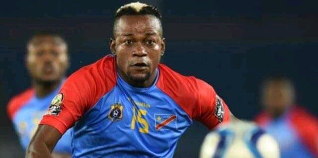 Football : l'international congolais Joël Kimwaki met un terme à sa carrière(Officiel)