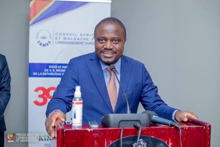 Kinshasa : Les Professeurs de l'UNIKIN exigent au ministre de l'ESU de rembourser une somme d'argent