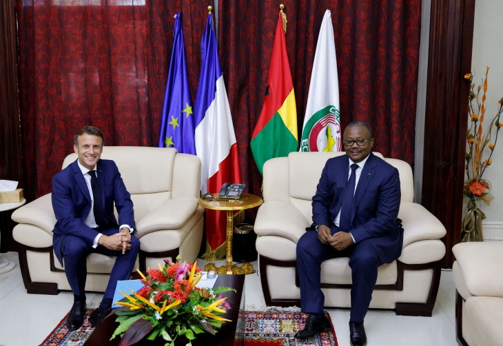 En Guinée-Bissau, Emmanuel Macron a évoqué l'instabilité au Sahel fustigeant au passage la Russie