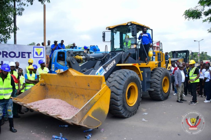 RDC : Le gouvernement rapporte une bonne avancée des projets d’entretien de la voirie à Kinshasa