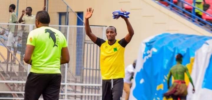 Mercato : Simon Omossola quitte l'AS Vita Club (Officiel)