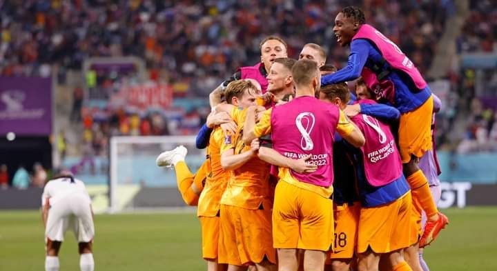 Mondial 2022: d'un réalisme froid, les Pays-Bas battent les USA et se qualifient en quarts