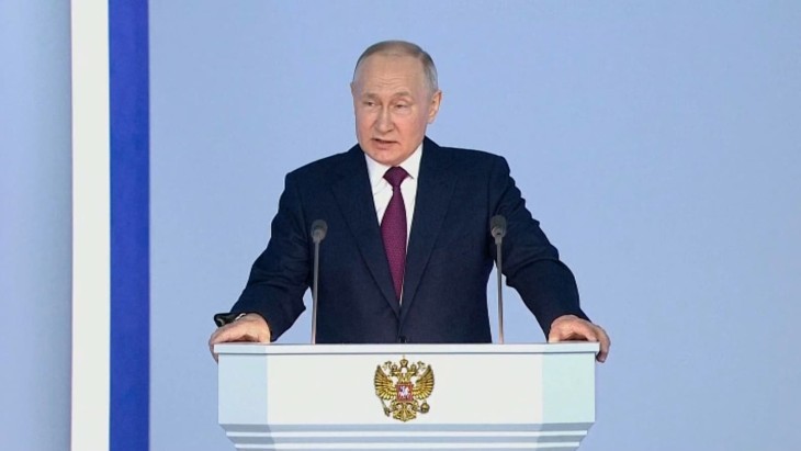 Guerre en Ukraine : Vladimir Poutine accuse l'Occident d'attiser le conflit pour vaincre la Russie