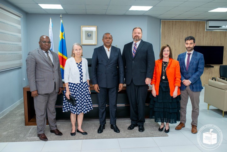 RDC ; Reçue par Denis Kadima, Lucy TAMLYN réitère le soutien des USA au processus électoral en cours