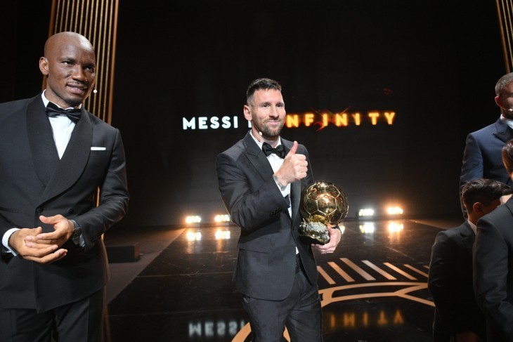Football : Léo Messi vainqueur pour la 8ème fois du Ballon d'Or