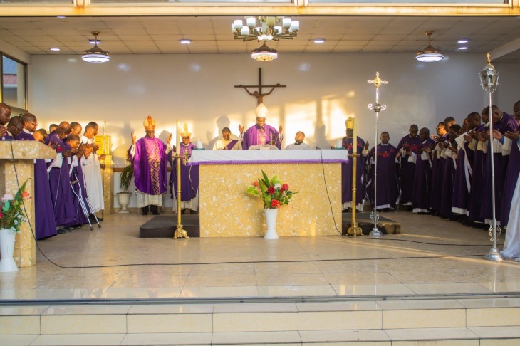 RDC : L’église catholique s’oppose à la bénédiction des couples homosexuels, autorisée par le Pape