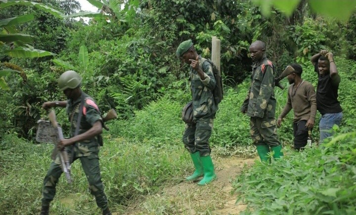 Ituri: FARDC-UPDF découvrent un bastion ADF, neutralisent 3 rebelles et découvrent une piste d'avion