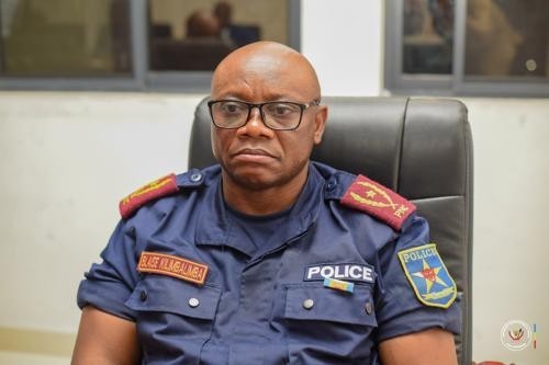 Kinshasa : La Police alerte sur un groupe de personnes portant illégalement des uniformes policiers
