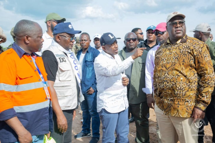 RDC : En séjour dans le Kasaï Central, Tshisekedi a inspecté les travaux de la route de Kalambambuji