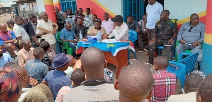 Beni : Echange entre le chef de secteur de Rwenzori et la population autour du Conflit Congo ya Sika