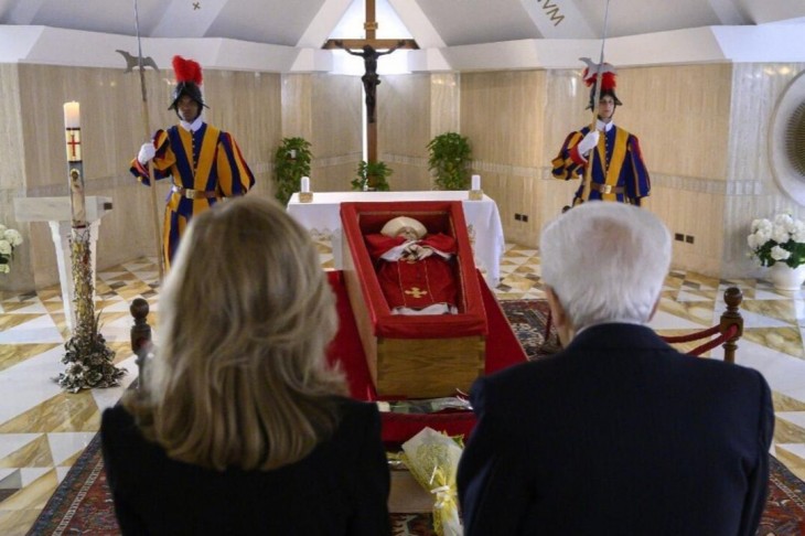 Funérailles du Pape François : 50 chefs d'État et 10 souverains régnants seront présents (Vatican)